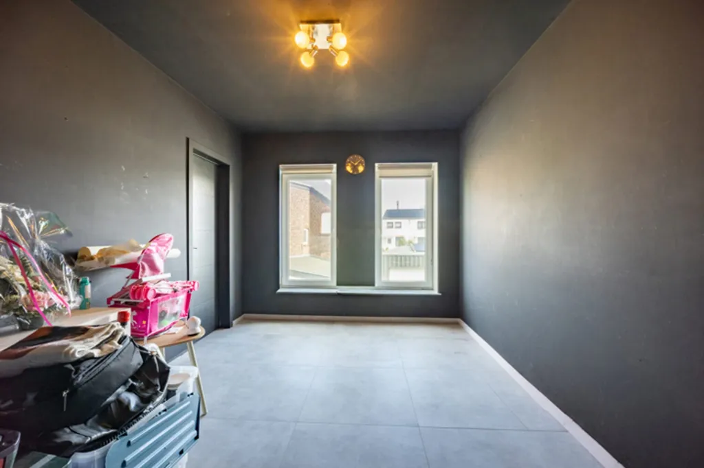Esik - Duplex Apartment with Terrace in Modern Building