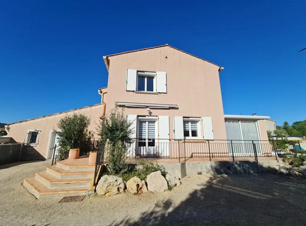 Exterior - Renovated House with Pool in Quiet Cul-de-sac