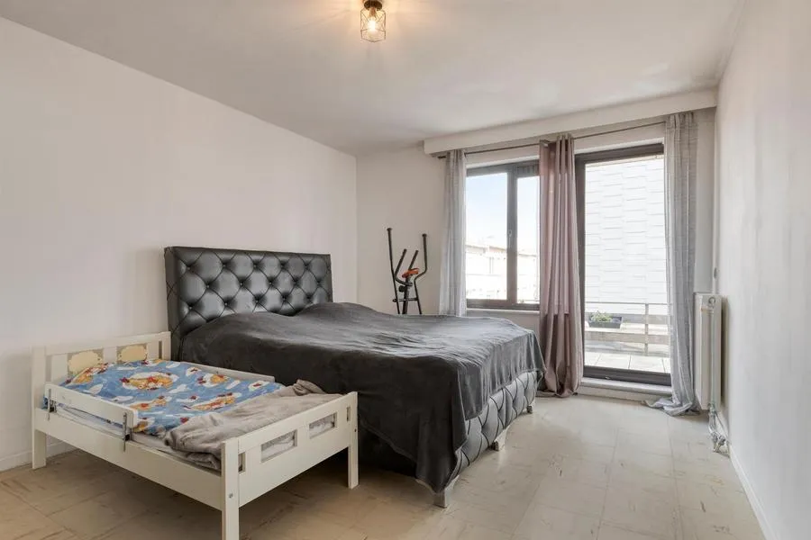 Chambres - Appartement avec Garage dans Zone Résidentielle à Deurne