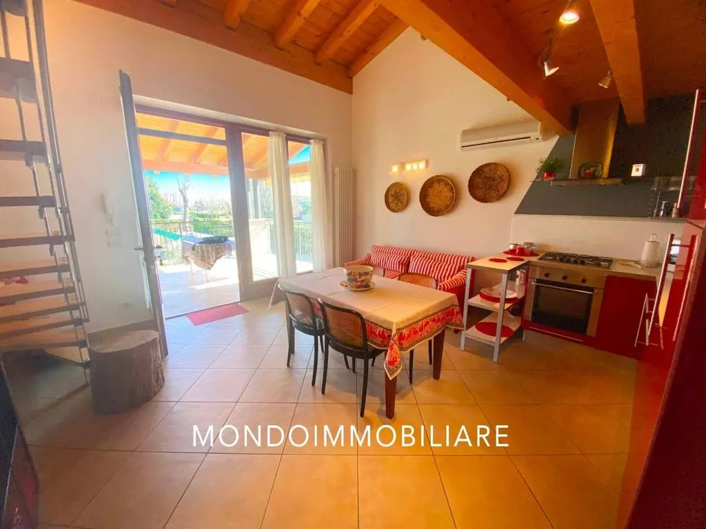 Salle à manger - 2-Bedroom Lakefront Flat in Sirmione
