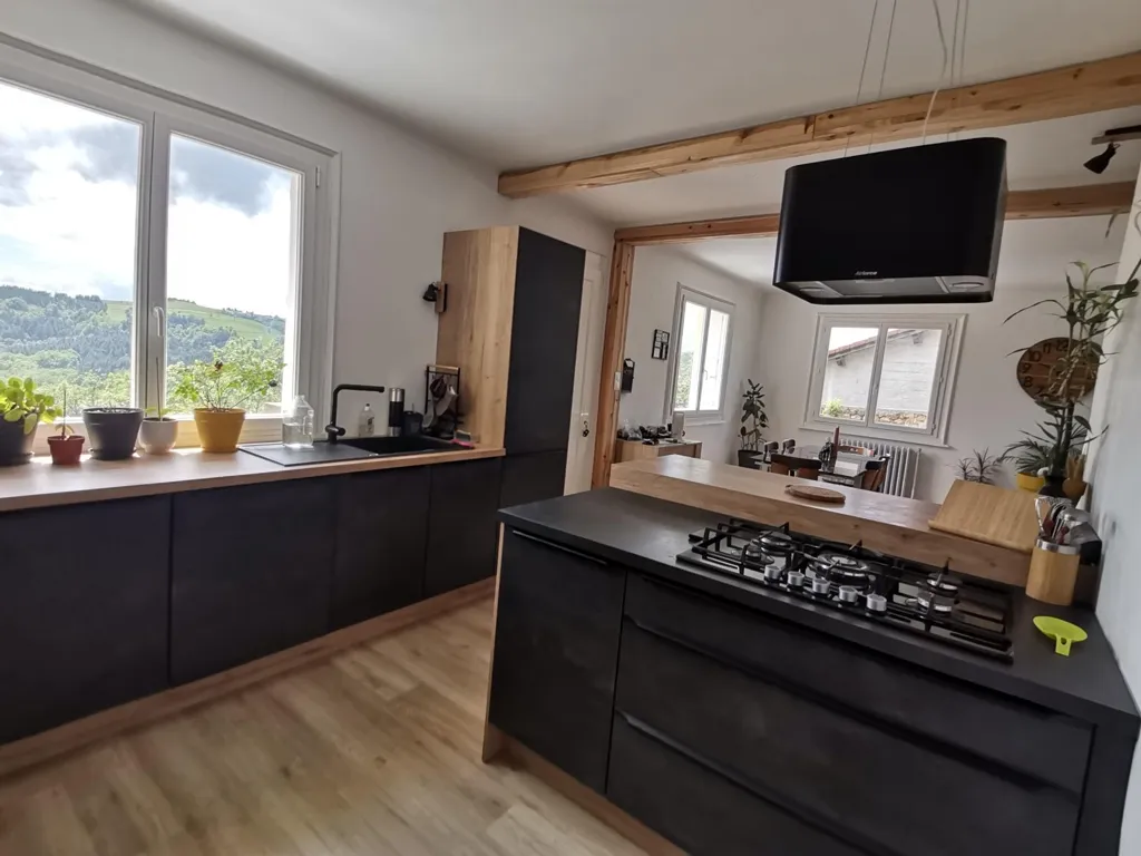 Köök - Rustic House with Panoramic View in Countryside