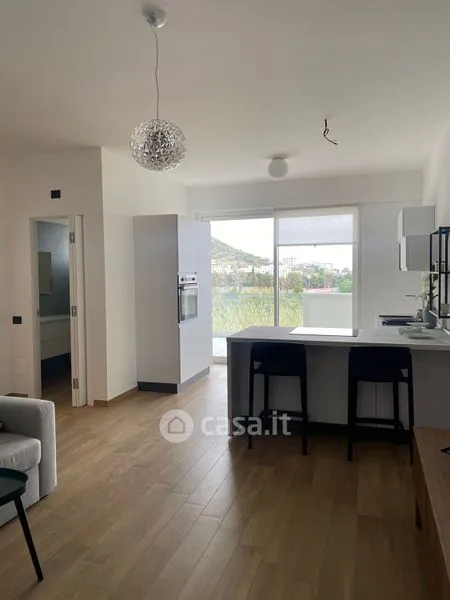 Elutuba - Modern Flat with Terrace in Salerno