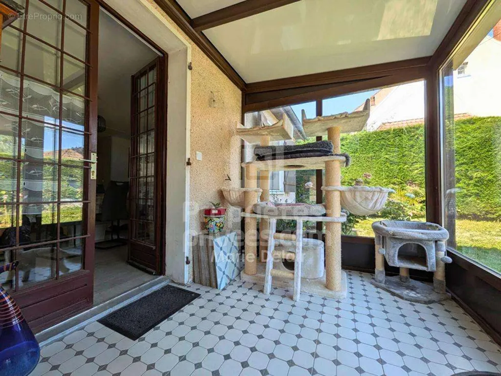 Terrasse - Maison 4 pièces à Neuvy-Sur-Loire