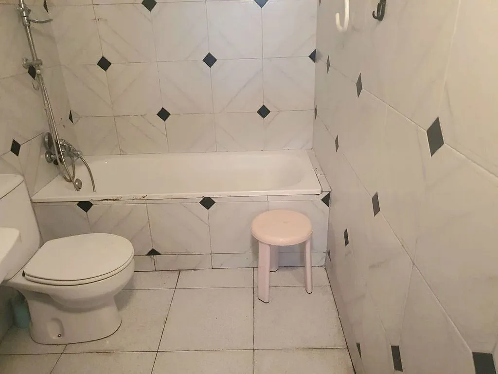 Vannitoad - Terraced House with Balcony in Olot