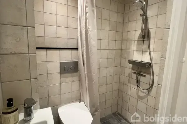 Bagni - 2-Room Flat with Park Proximity in Copenhagen S