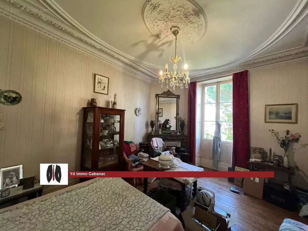 Séjour - Maison de Maître avec Dépendance à Landiras