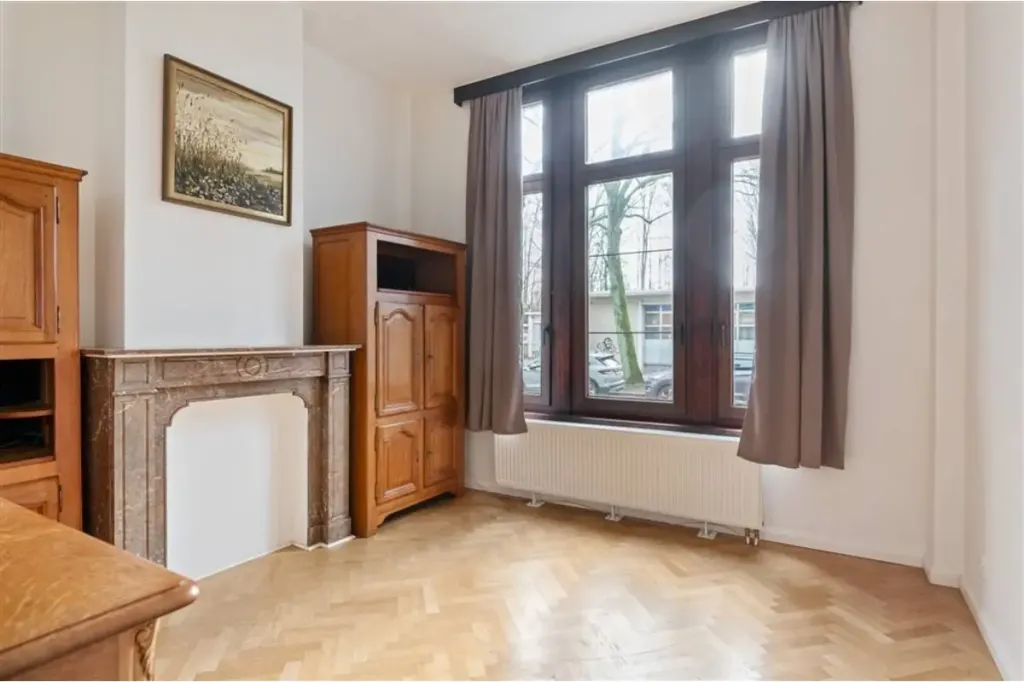 Living Room - Charming Ground Floor Flat with Terrace in Mortsel