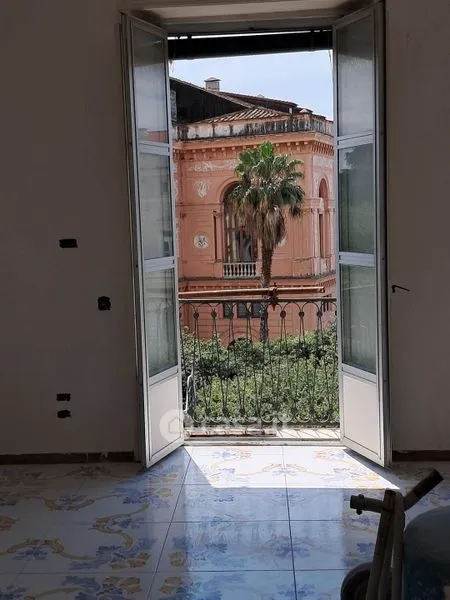 Stanze - Appartamento con vista panoramica a Salerno