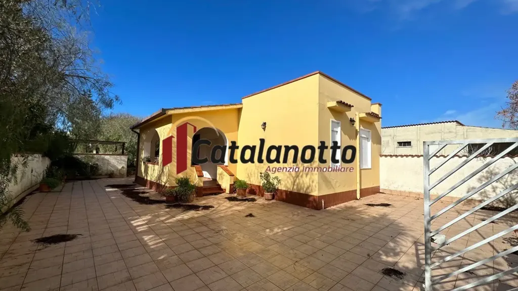 Extérieur - Villa with Veranda in Triscina, Castelvetrano