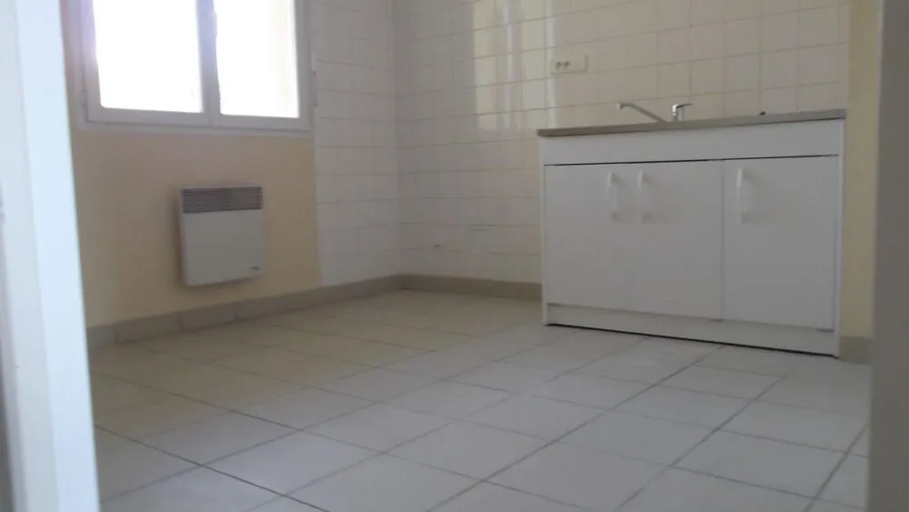 Cuisine - Maison Duplex avec Jardin dans un Quartier Calme