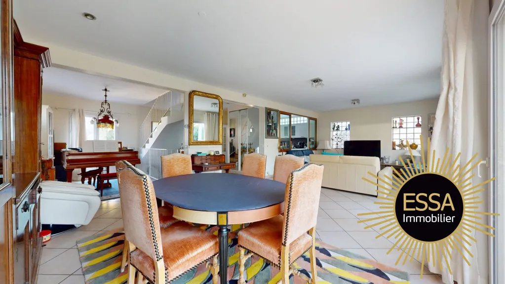 Söögituba - Luxury House with Forest Proximity in Le Chesnay