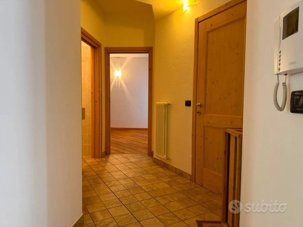 Esik - Terraced Apartment with Garden in Cepina
