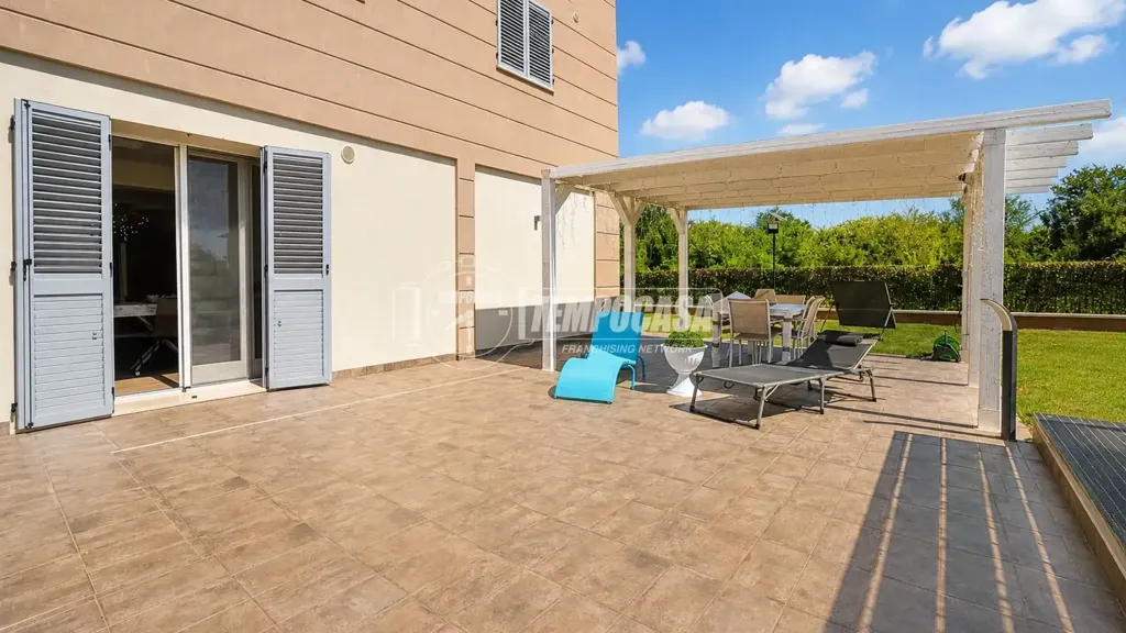 Terrasse - Modern Apartment with Private Garden in Vignola