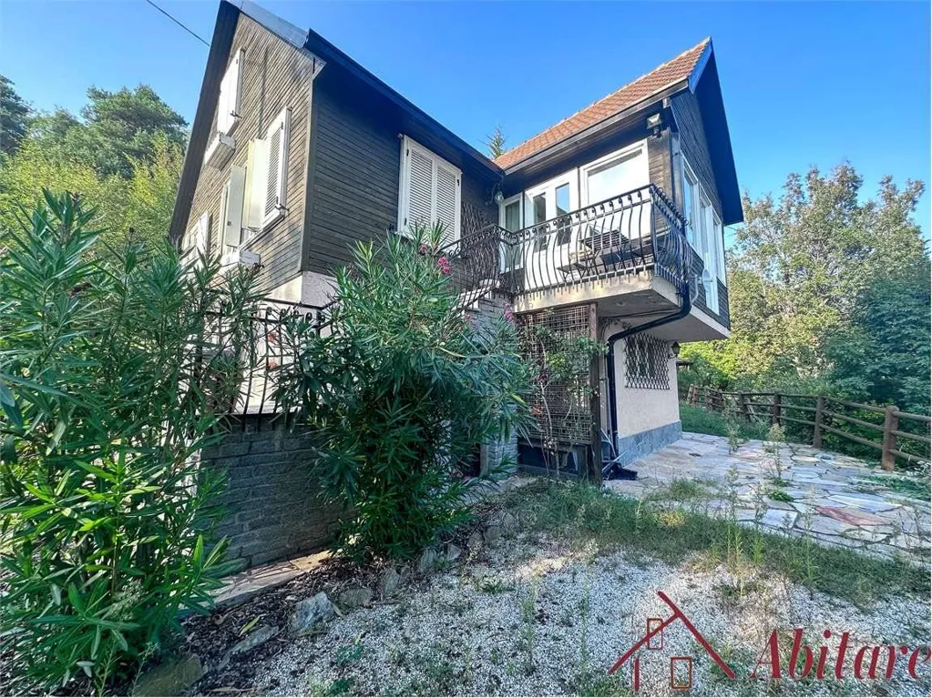Extérieur - Villa with Garden and Open Views in Borgomale