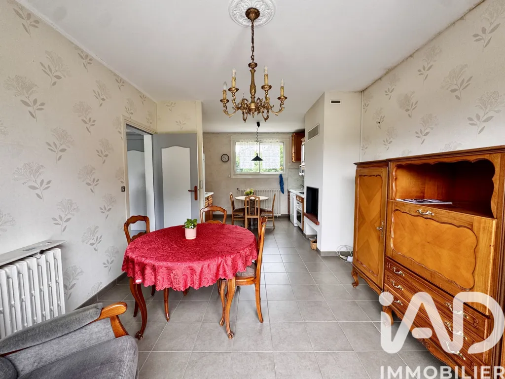 Söögituba - House with Large Garden in Les Ponts-de-Cé