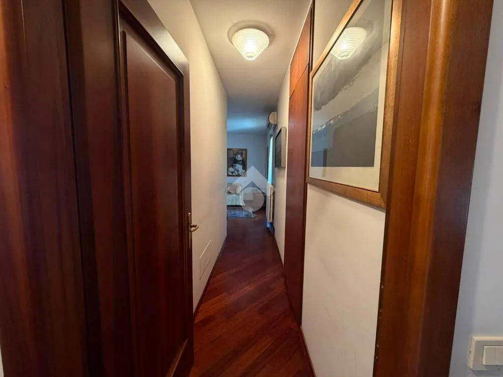 Ingresso - Apartment with Terrace in Brescia