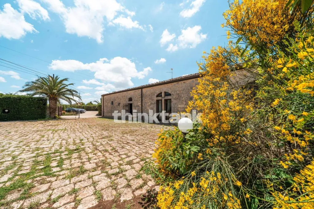 Välivaade - Rustic Villa with Pool in Ragusa