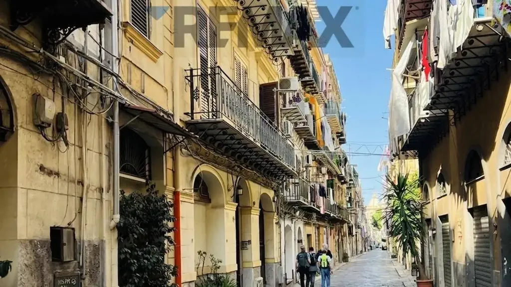 Välivaade - Rustic-Style Flat with Balcony in Palermo