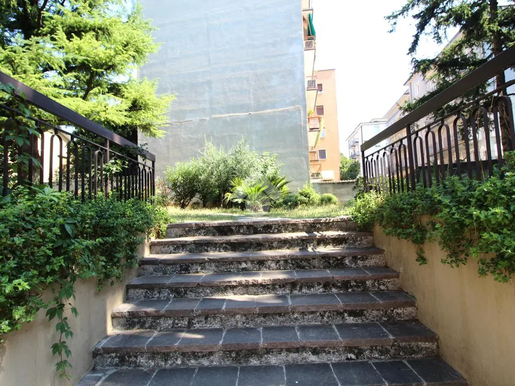 Pièces - Apartment with Balcony and Garden in Brescia