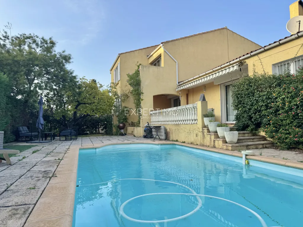 Piscine - Villa avec Piscine au Port de Carqueiranne