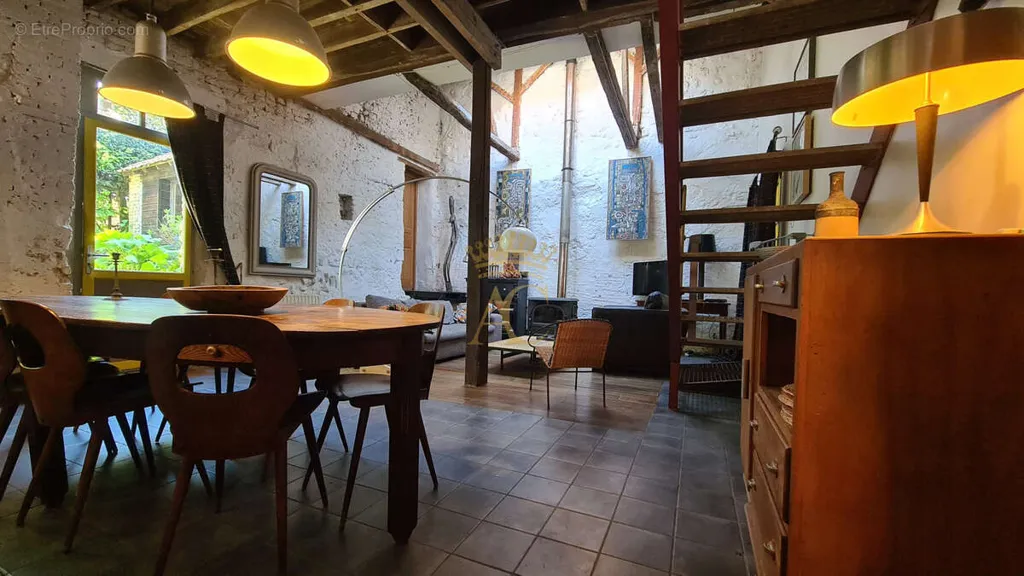 Salle à manger - Maison de Caractère avec Cour Pavée à Montreuil-sur-Mer