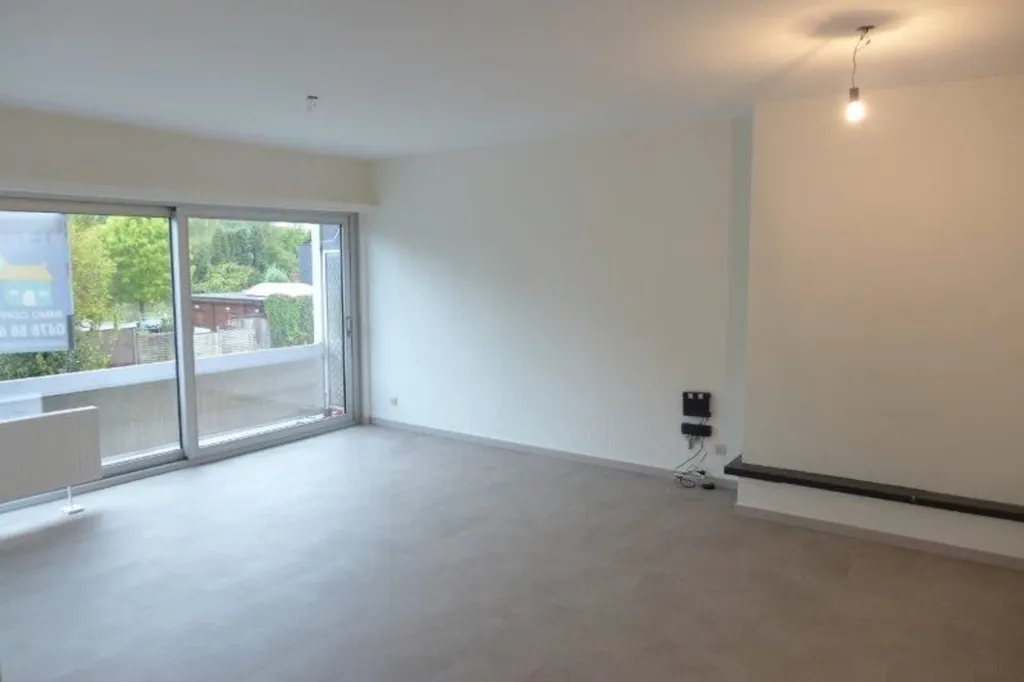 Soggiorno - Fully Renovated 3-Bed Apartment in Kontich