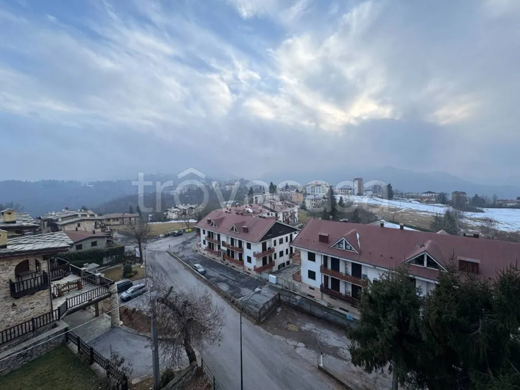 Apartment with Balcony in Roburent