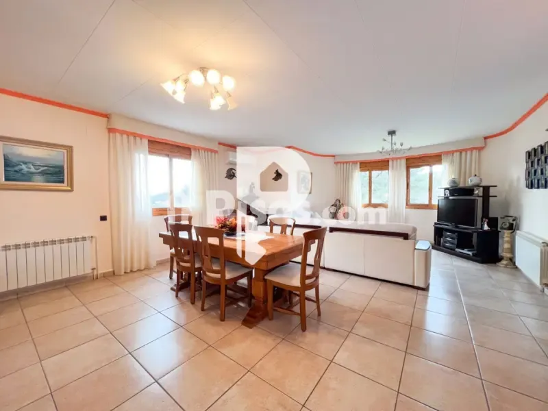 Salle à manger - Chalet with Jacuzzi in Vallirana