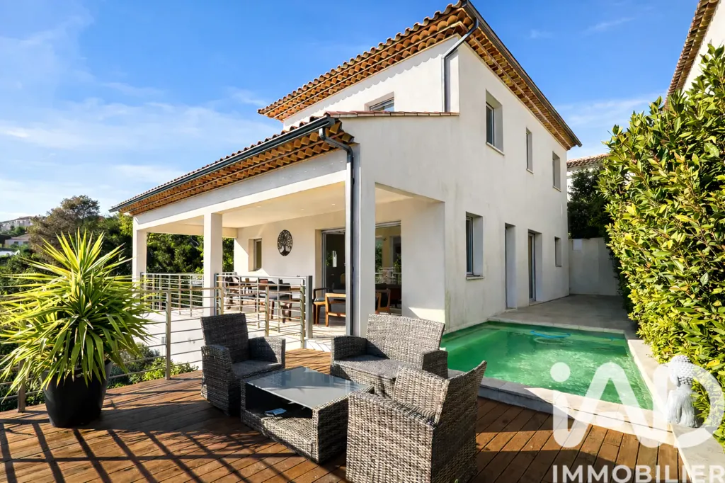 Bassein - Contemporary Villa with Pool in Sainte-Maxime
