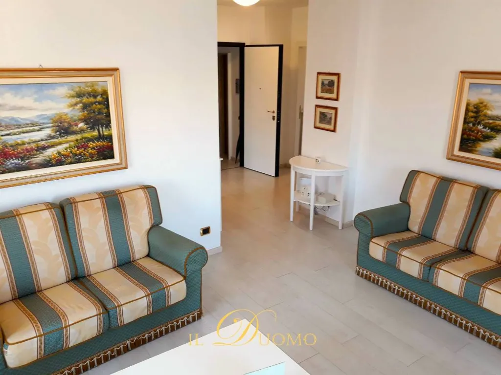 Séjour - Penthouse with Panoramic Views in Novara Centre