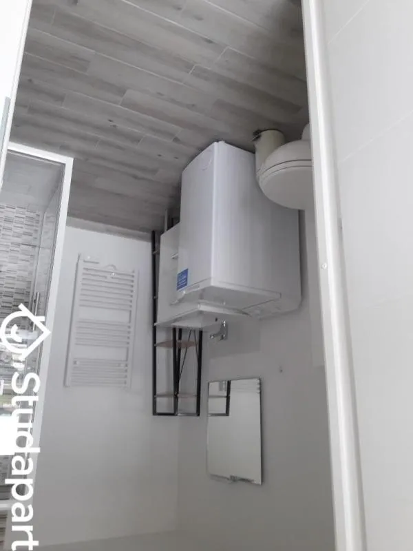Salles de bain - Studio Neuf Meublé à Troyes, Proche UTT