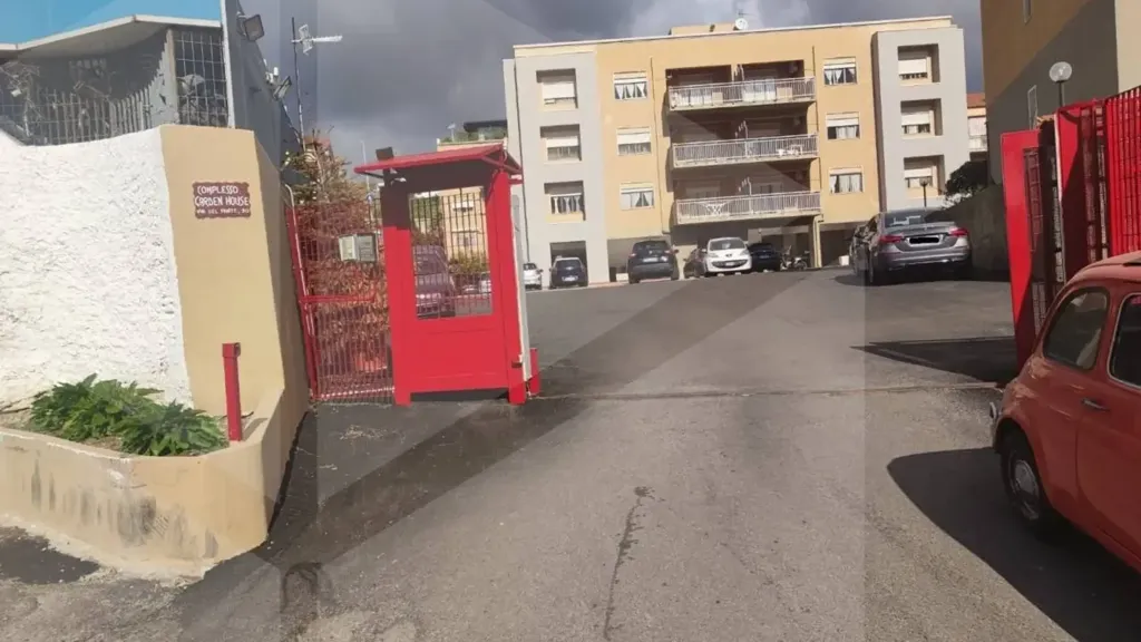 Välivaade - Recently Refined Apartment with Parking in Messina