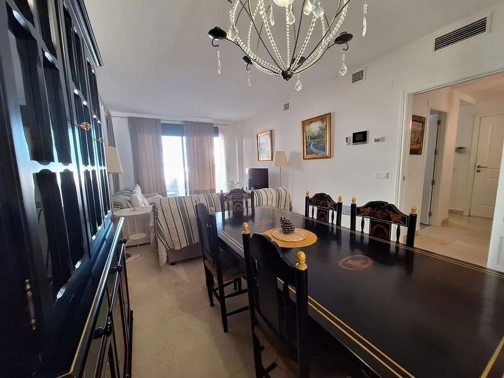 Salle à manger - Apartment with Pool and Terrace in Alcaidesa