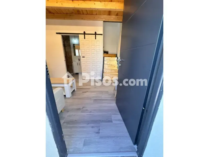 Entrée - Modern Chalet with City Views in San Antón