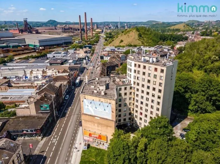 Flat with Terrace in Central Charleroi