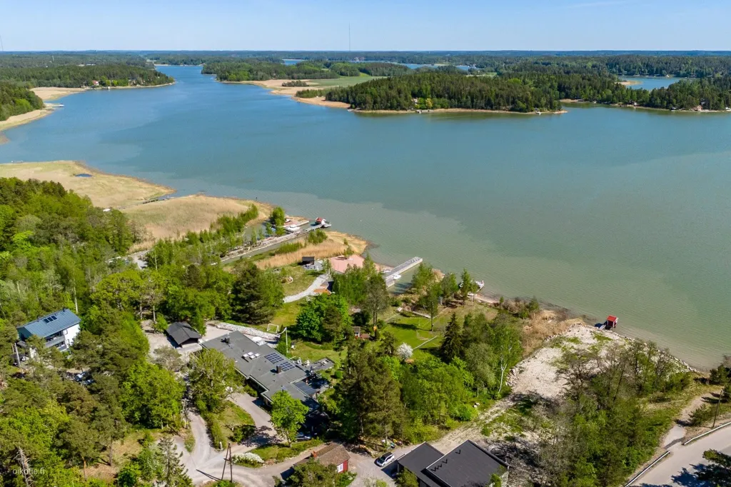 Vue aérienne - Beachfront House with Private Shore in Hirvensalo