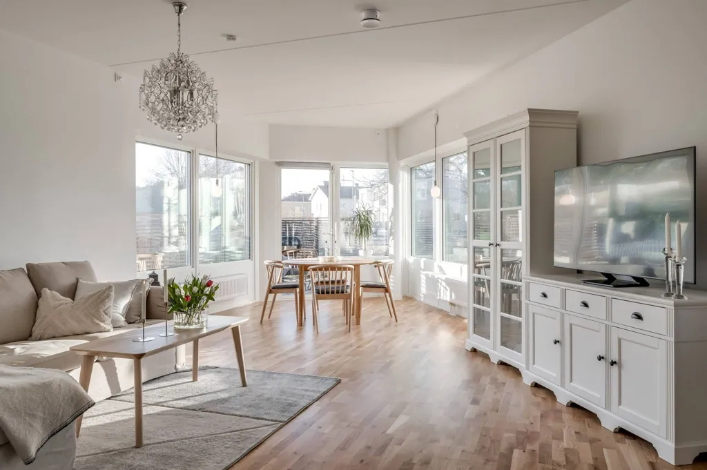 Séjour - Three-bedroom Apartment with Terrace in Sunnegatan