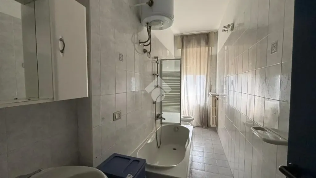 Salles de bain - Student Flat with Balcony in Novara