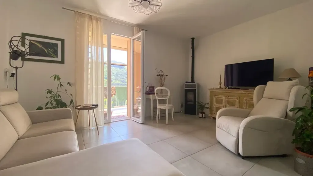 Elutuba - Panoramic Apartment with Terraces in Vernio