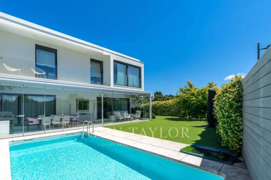 Piscina - Luxury House with Pool in Boadilla del Monte
