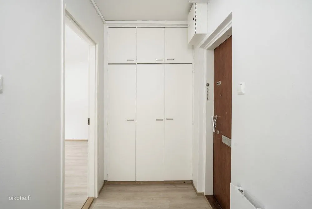 Hallway - 1h + Kitchen Apartment in Laanila, Oulu