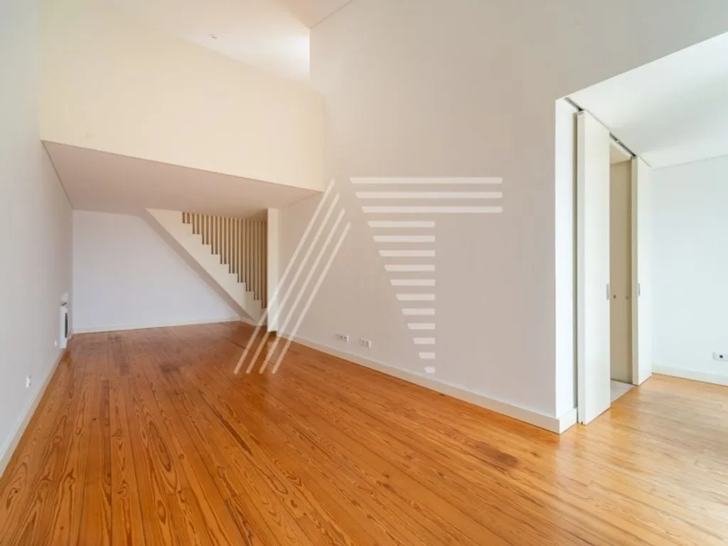 Toad - Luxury Duplex Flat with Panoramic View in Lisbon