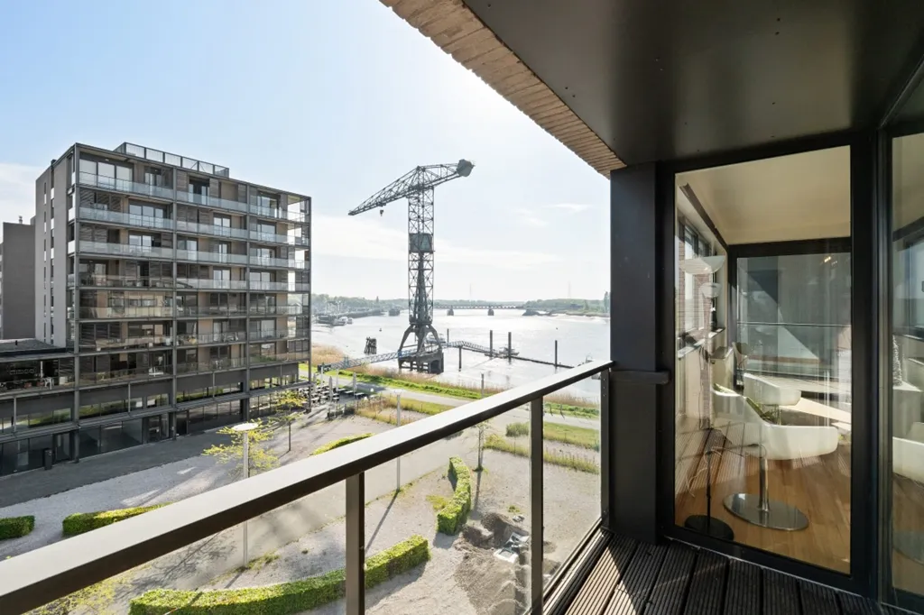 Rõdu - Apartment with Scheldt View in Temse