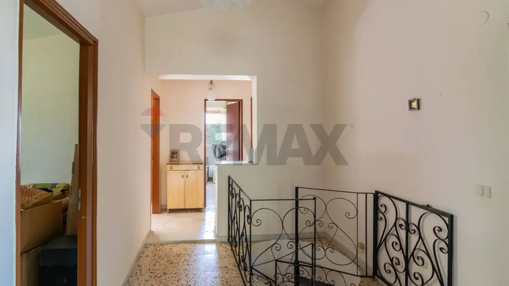 Esik - Bifamiliar Villa with Garden in Piazza Armerina