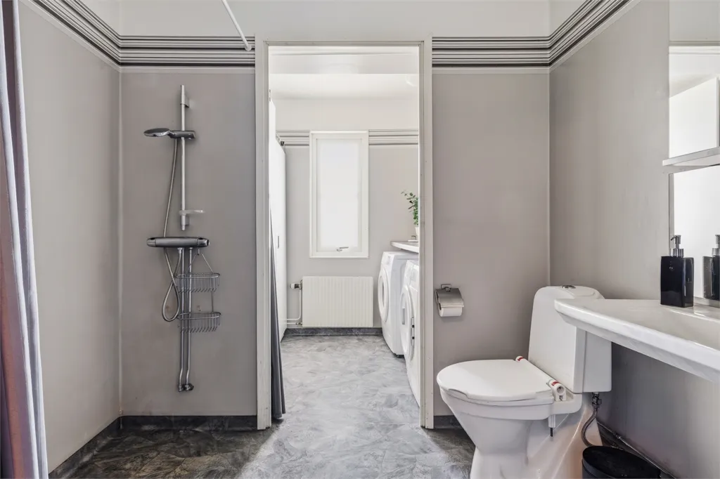 Salles de bain - Modern Flat with South-West Terrace in Munkhagsgatan