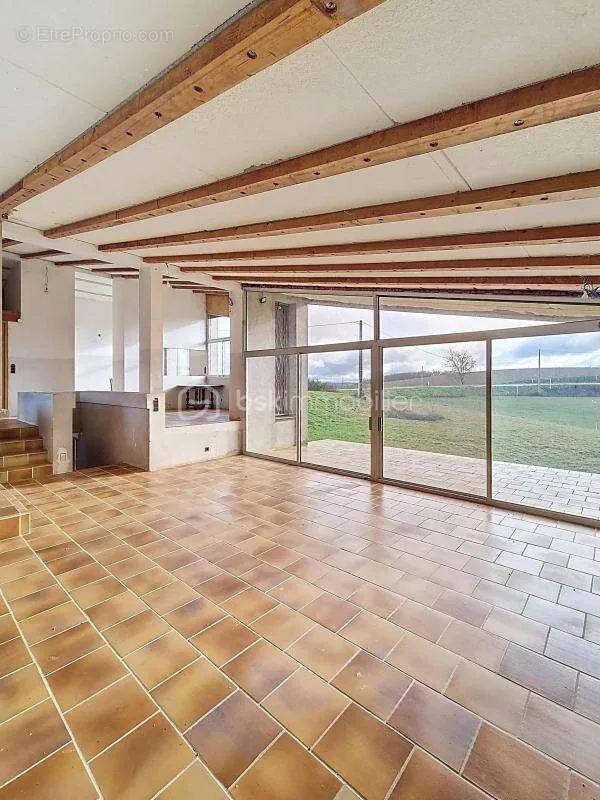 Séjour - Villa d'Architecte avec Vue Dominante en Gascogne