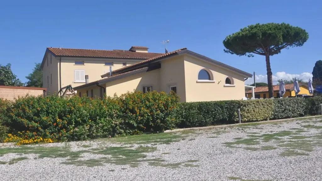 Välivaade - Residential Complex with Orchard in Rosignano Marittimo