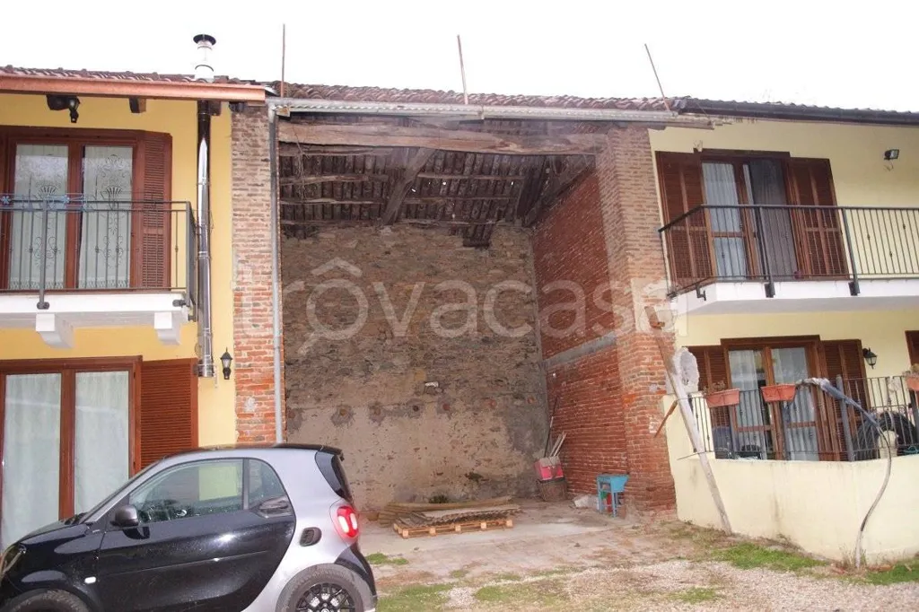 Jardin - Rustic Property with Garden in Trana
