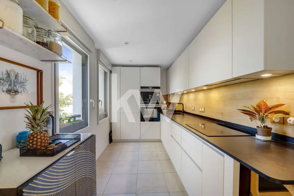 Cucina - Luxury Flat with Terrace in Issy-les-Moulineaux