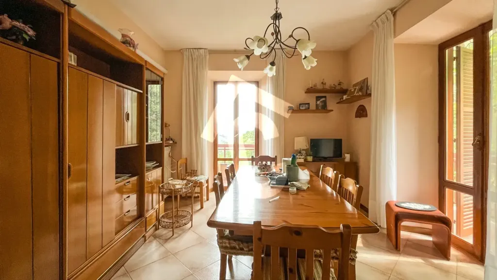 Salle à manger - Apartment with Panoramic View in Serra San Quirico